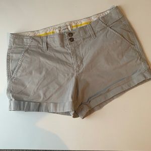 OLD NAVY KHKI SHORTS